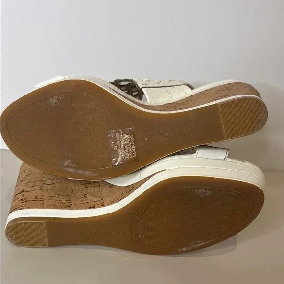 ANTONIO MELANI White Wedge Sandals - Picture 8 of 10